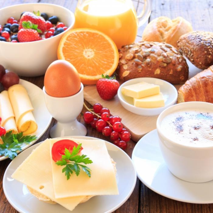 So profitieren Sie mit mehr Kalorien zum Frühstück