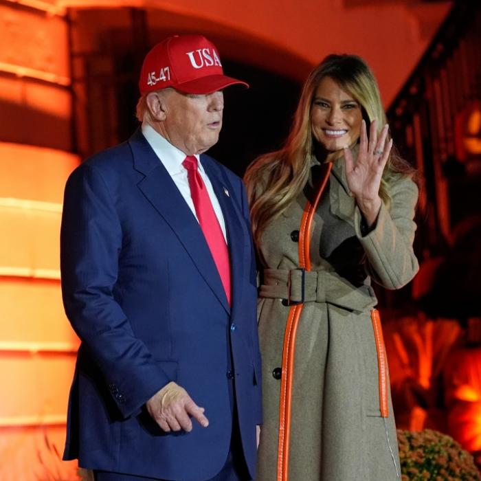 Lippenleser deckt es auf - diese Befehle gibt die First Lady ihrem Donald