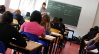 Schüler sollen durch die Corona-Pandemie bezüglich ihrer schulischen Leistungen extrem abgebaut haben.