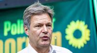 Robert Habeck zieht offenbar Öl-Kraftwerksschiffe für die Stromversorgung in Norddeutschland in Betracht.
