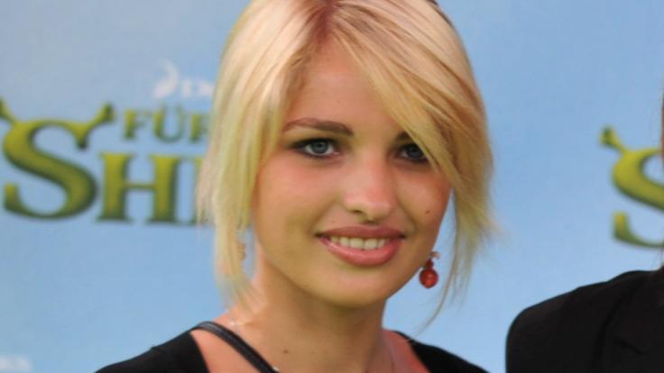 Sarina Nowak hat gelernt ihre Kurven zu lieben.
