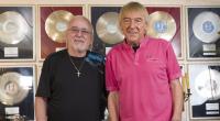 Karl-Heinz Ulrich (l.) feiert mit dem Schlager-Duo und seinem Bruder Bernd (r.) Chart-Erfolge. Jetzt ist seine Frau Doris an den Folgen einer Krebserkrankung gestorben.