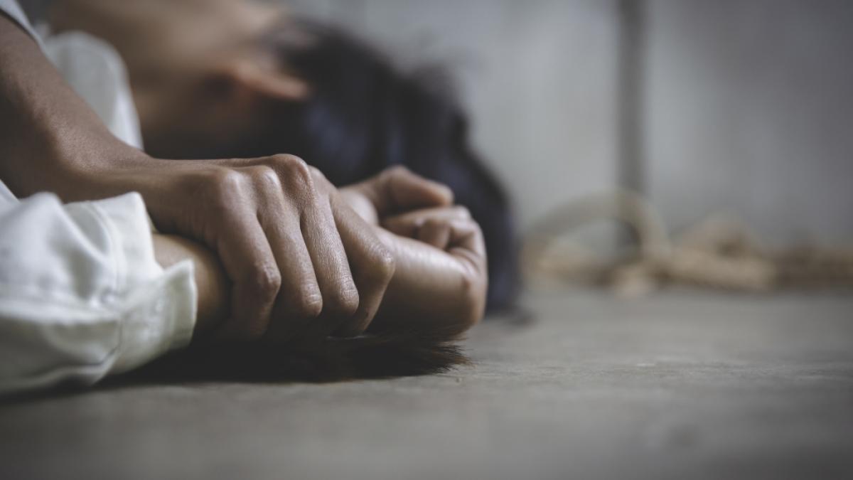 Eine 18-J&auml;hrige wurde mitten auf der Stra&szlig;e missbraucht. (Foto)