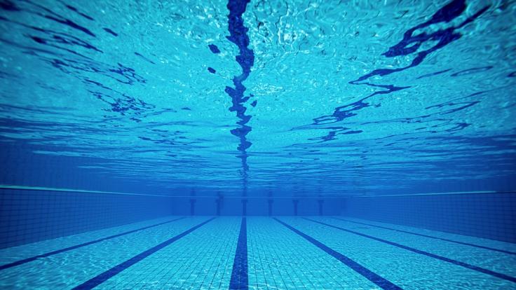 Guinness-Erbin stirbt mit 19 Jahren bei Poolunfall.
