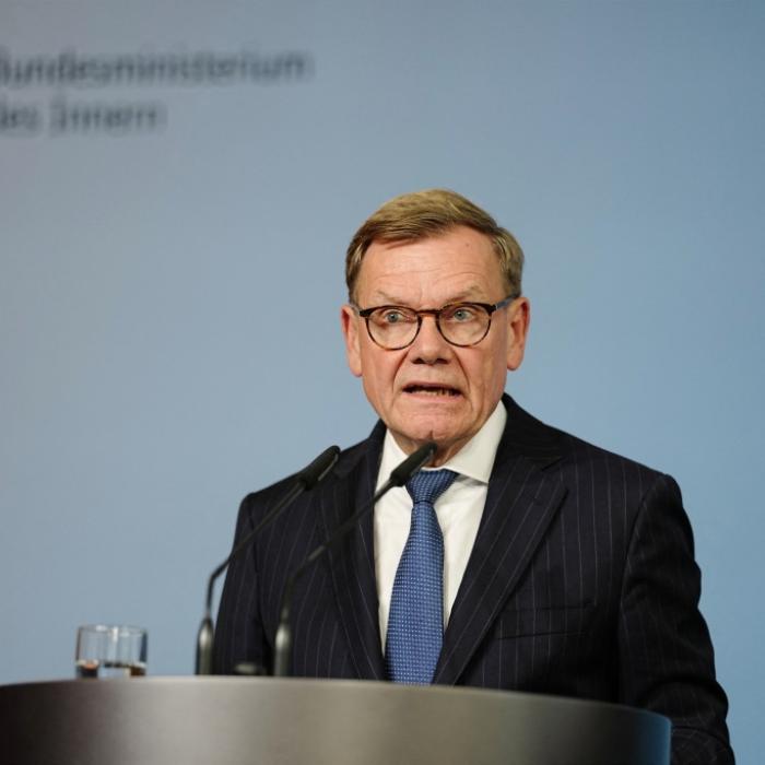 Bundesaußenminister Johann Wadephul (CDU) bei einer Pressekonferenz (Archivbild).