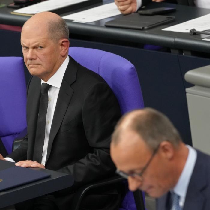 Umfrage-Rutsch für Scholz, Merz und Weidel zwei Wochen vor der Wahl