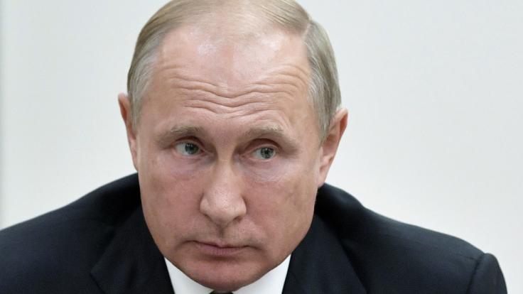 Russland soll einen Großteil seiner Marine ins Mittelmeer verlegt haben.