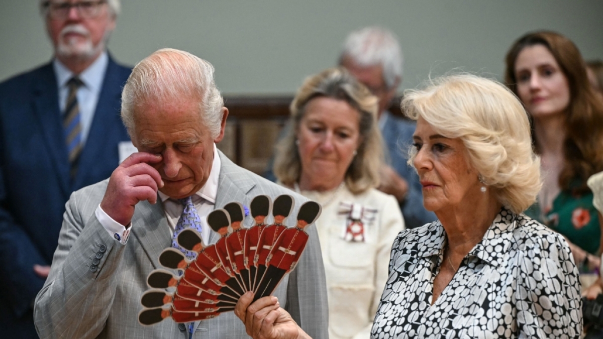 K&ouml;nigin Camilla l&auml;sst K&ouml;nig Charles III. wegen eines Termins f&uuml;r ein paar Tage in Balmoral allein. (Foto)