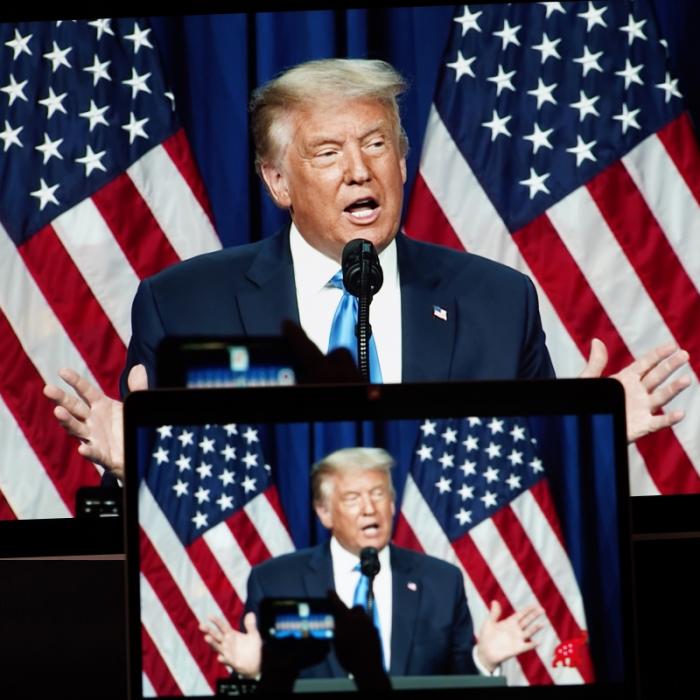 US-Präsident bricht Ehrenkodex vor laufender Kamera