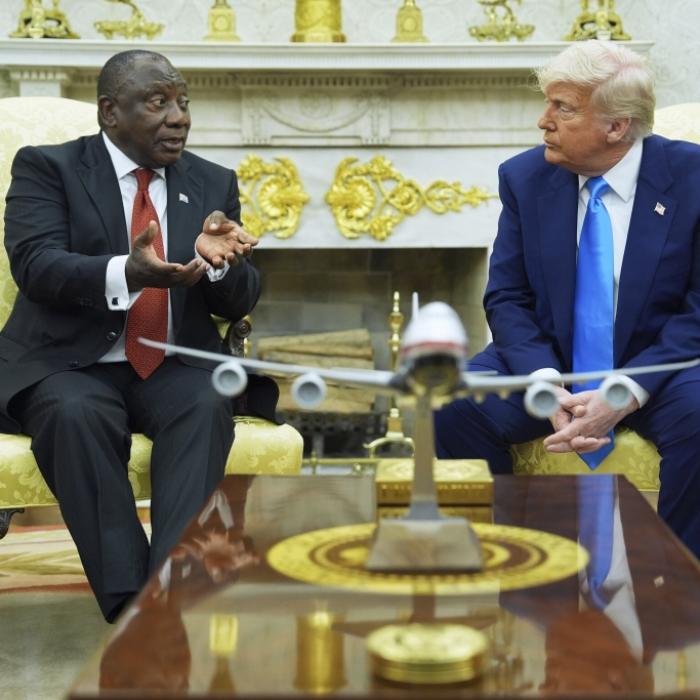 US-Präsident verstört Südafrika-Gast mit Völkermord-Verschwörung