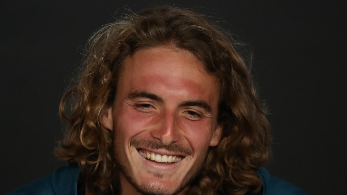 Was macht Tennis-Superstar Stefanos Tsitsipas abseits des Tennisplatzes? (Foto)