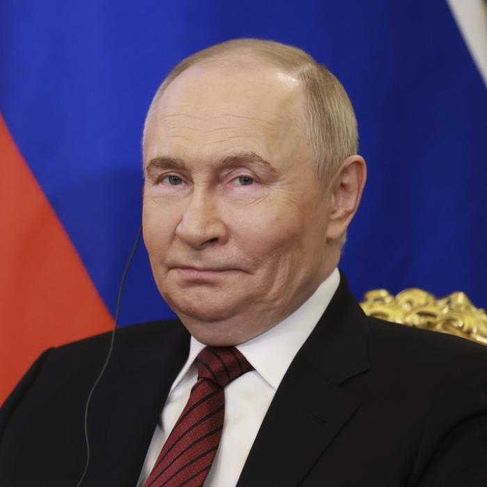 Russischer Hangar zerstört - hier fliegen vier Millionen Dollar in die Luft