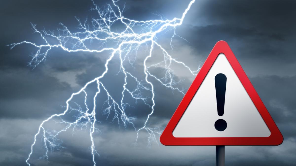 Der Deutsche Wetterdienst warnt aktuell vor schweren Gewittern. (Foto)