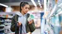 Zahlreiche Hersteller tricksen Verbraucher mit Greenwashing-Lügen aus.