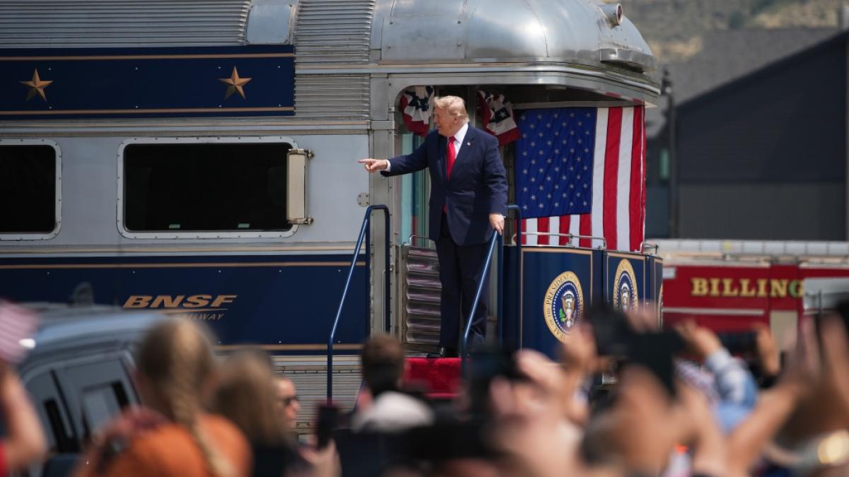 Trump weist Kritik an Millionenprofiten zur&uuml;ck &ndash; und bedankt sich kurzerhand bei sich selbst (Foto)