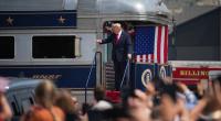 Trump weist Kritik an Millionenprofiten zurück – und bedankt sich kurzerhand bei sich selbst