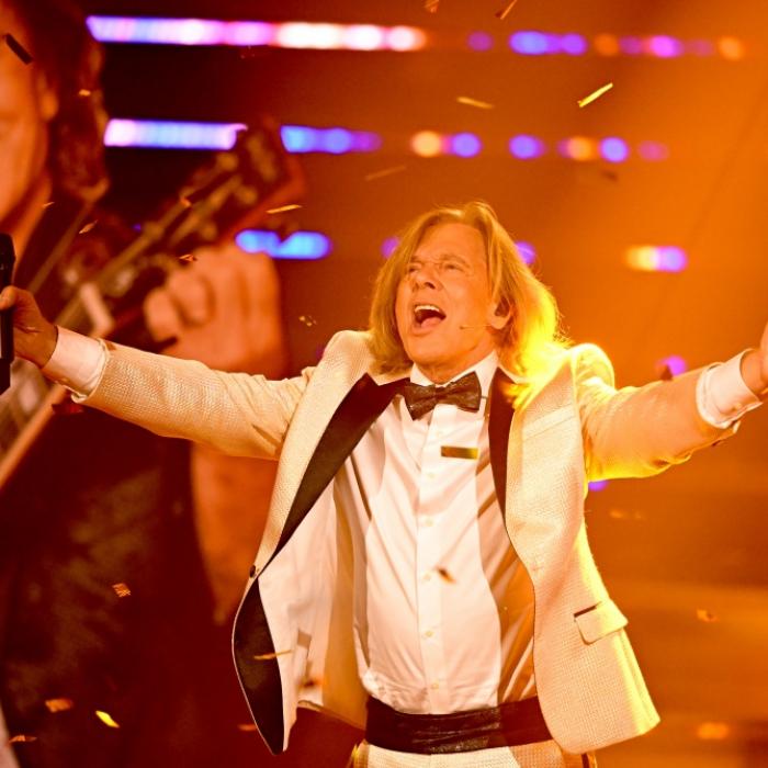 Fans am Boden zerstört! Abschieds-Drama versetzt Schlager-Star in Panik