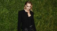 Cara Delevingne zeigt sich für die neue Taschen-Kollektion von Stella McCartney freizügiger denn je.