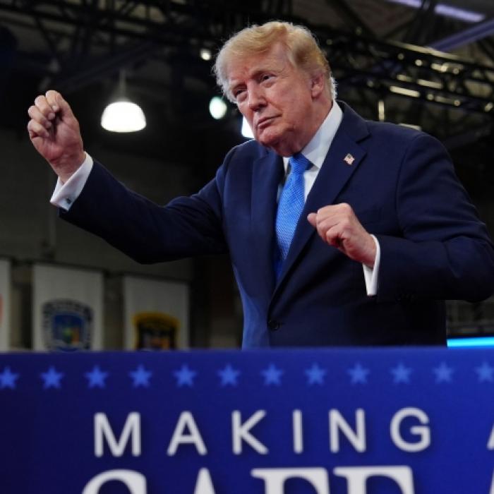Abgeordneter stellt Trump bloß - US-Präsident ist 