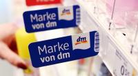 Die Drogeriemarktkette dm ruft im November 2021 ein beliebtes Beauty-Produkt zurück (Symbolbild).