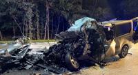 Bei einem Autounfall auf der Autobahn 1 sind fünf Menschen gestorben.