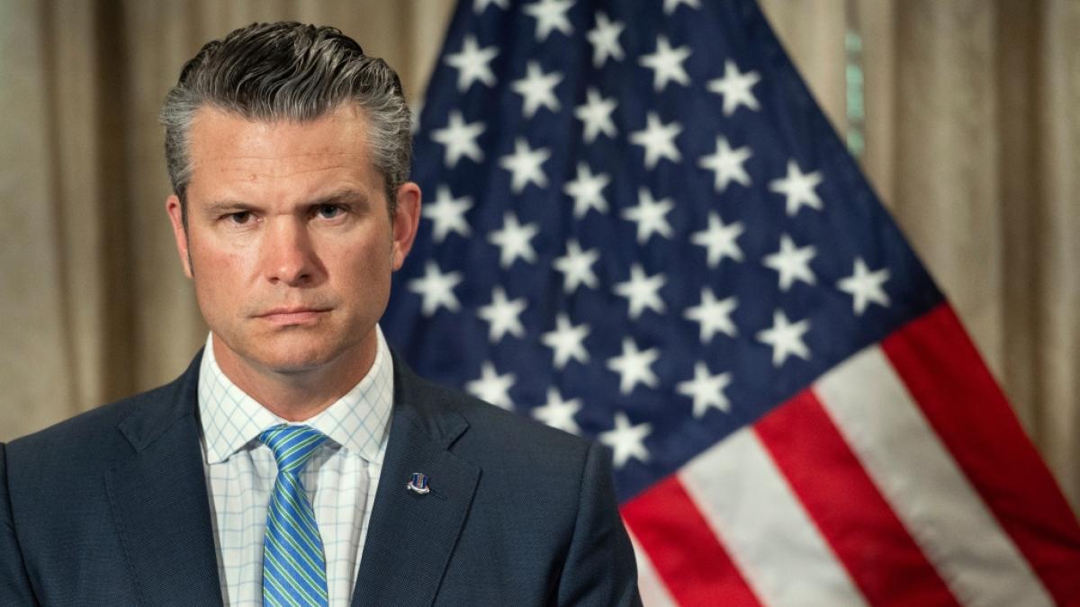 Donald Trumps Verteidigungsminister Pete Hegseth hat sich mit einem kontroversen Social-Media-Post erneut in die Schusslinie der Kritik man&ouml;vriert. (Foto)