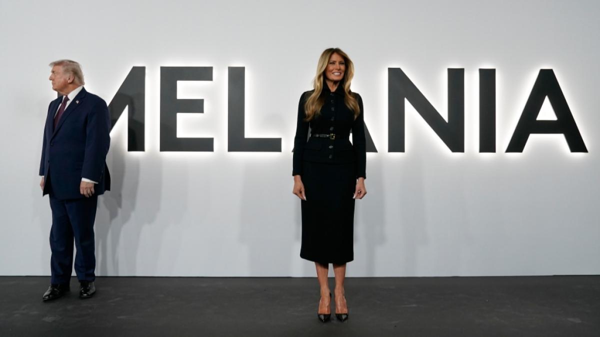 First Lady Melania Trump wirkt laut einer Expertin "selbstsicherer", wenn sie ohne US-Pr&auml;sident Donald Trump auftritt. (Foto)