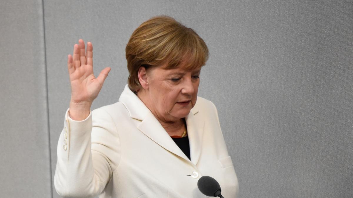 Angela Merkel im Jahr 2018, als sie ihren letzten Amtseid schw&ouml;rt. (Foto)