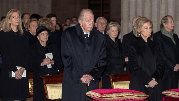 Der ehemalige König von Spanien soll so krank sein, dass König Felipe und Königin Letizia ihn jetzt nach Hause holen wollen. Doch stimmt das? (Foto)