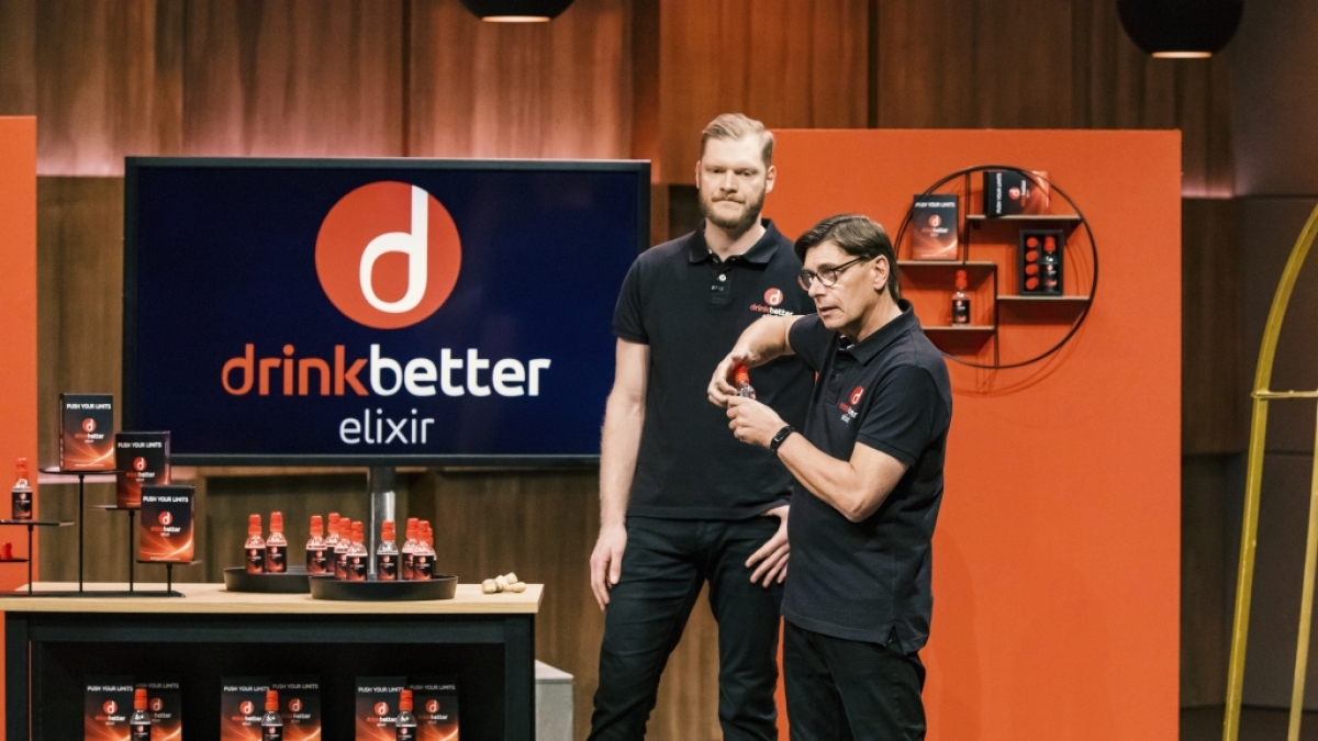 Johannes Bitter und Christian Monzel holen sich mit "Drinkbetter enerxxy" den Deal. (Foto)