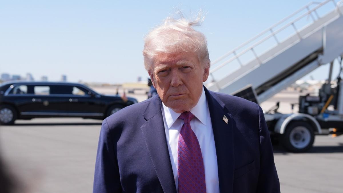 Mit einem mysteri&ouml;sen Post versetzt Donald Trump das Netz in Panik. (Foto)