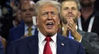 Donald Trump zockt seine Wähler und Wählerinnen mit seinen neuen Wahlkampf-T-Shirts ab.