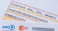 Die Verbraucherzentrale warnt vor Phishing-Mails im Namen von ARD und ZDF.