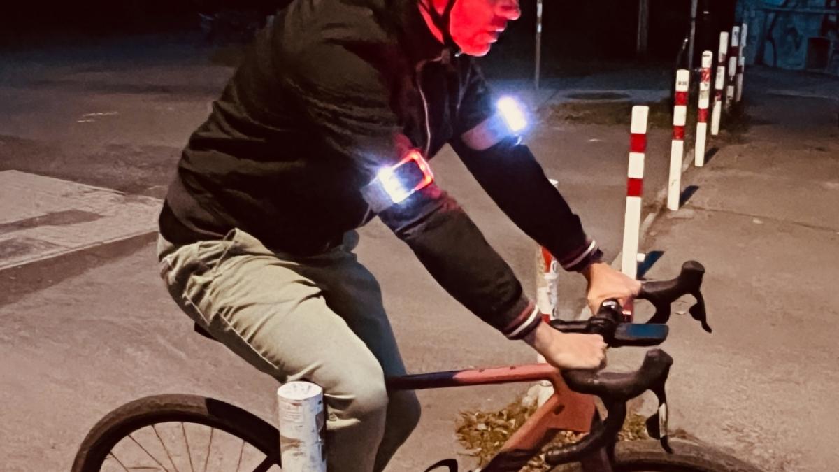 Mit den Flasher-Blinkern sollen die H&auml;nde am Lenkrad bleiben. (Foto)