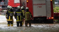 Heftige Unwetter bescherten der Feuerwehr in Berlin, Brandenburg, Sachsen und Bayern Einsätze am laufenden Band.