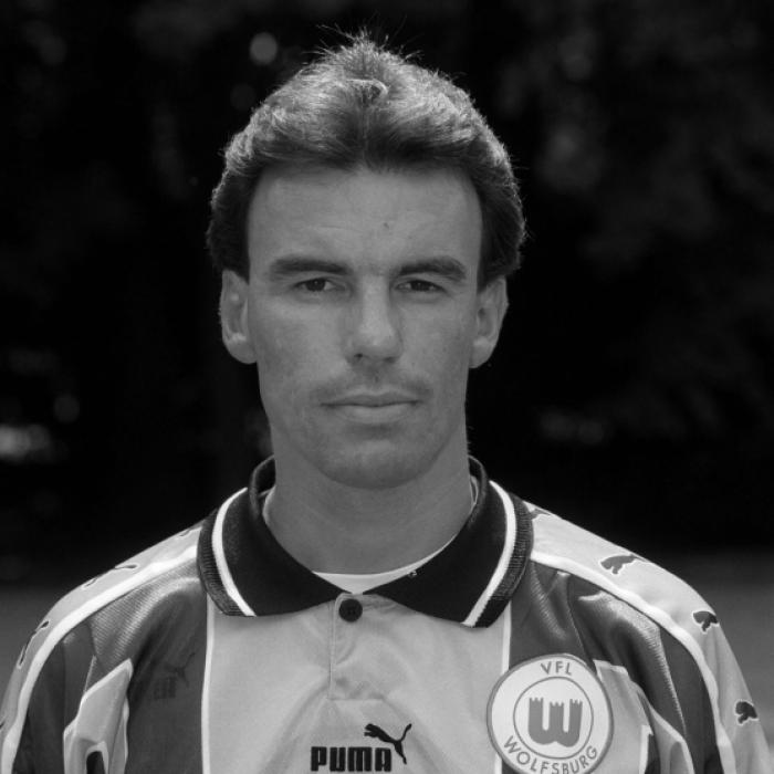 Ex-Bundesliga-Star (57) nach schwerer Krankheit gestorben