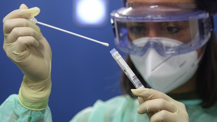 Auch am Samstag, dem 08.08.2020, wurden in Deutschland mehr als 1.000 neue Coronavirus-Infektionen gemeldet.