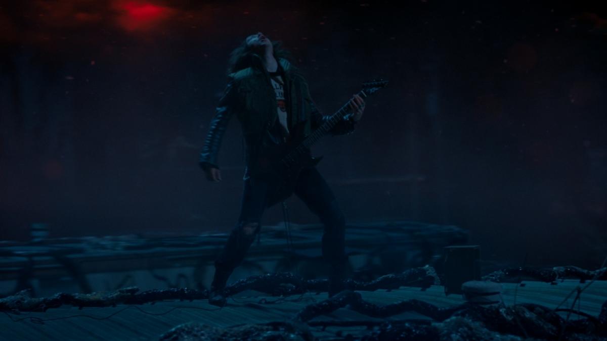 In Staffel 4 von "Stranger Things" mutierte die Munson zum Zuschauerliebling. (Foto)