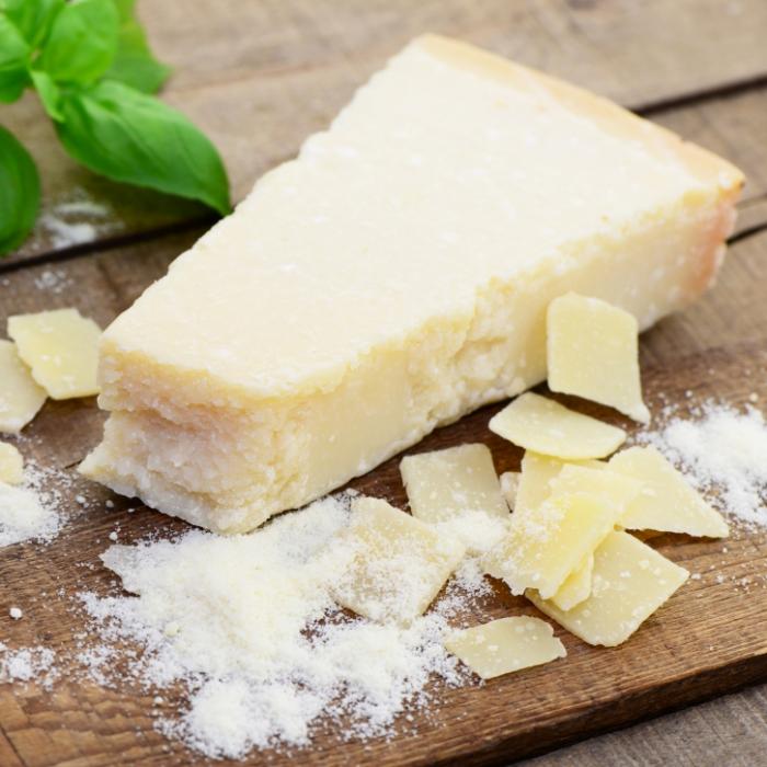 Verletzungsgefahr wegen Glasscherbe! Diesen Parmesan auf keinen Fall essen
