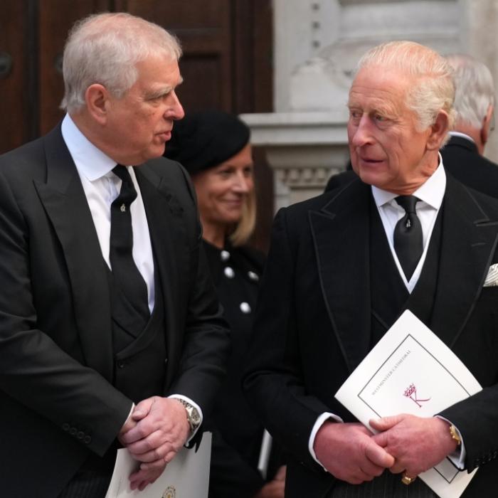 Dieses Angebot an Sohn Harry und Meghan trifft Ex-Prinz Andrew hart