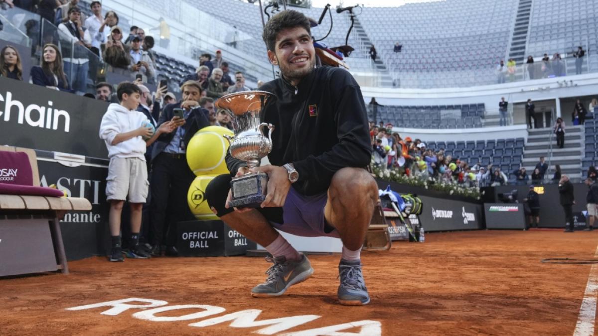 Carlos Alcaraz aus Spanien steht gegen Jannik Sinner (Italien) im Finale der French Open 2025. (Foto)