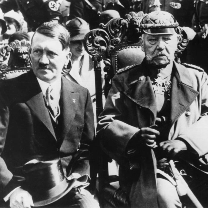 Hitler-Foto von 1955 aufgetaucht! Die bizarrsten Verschwörungen