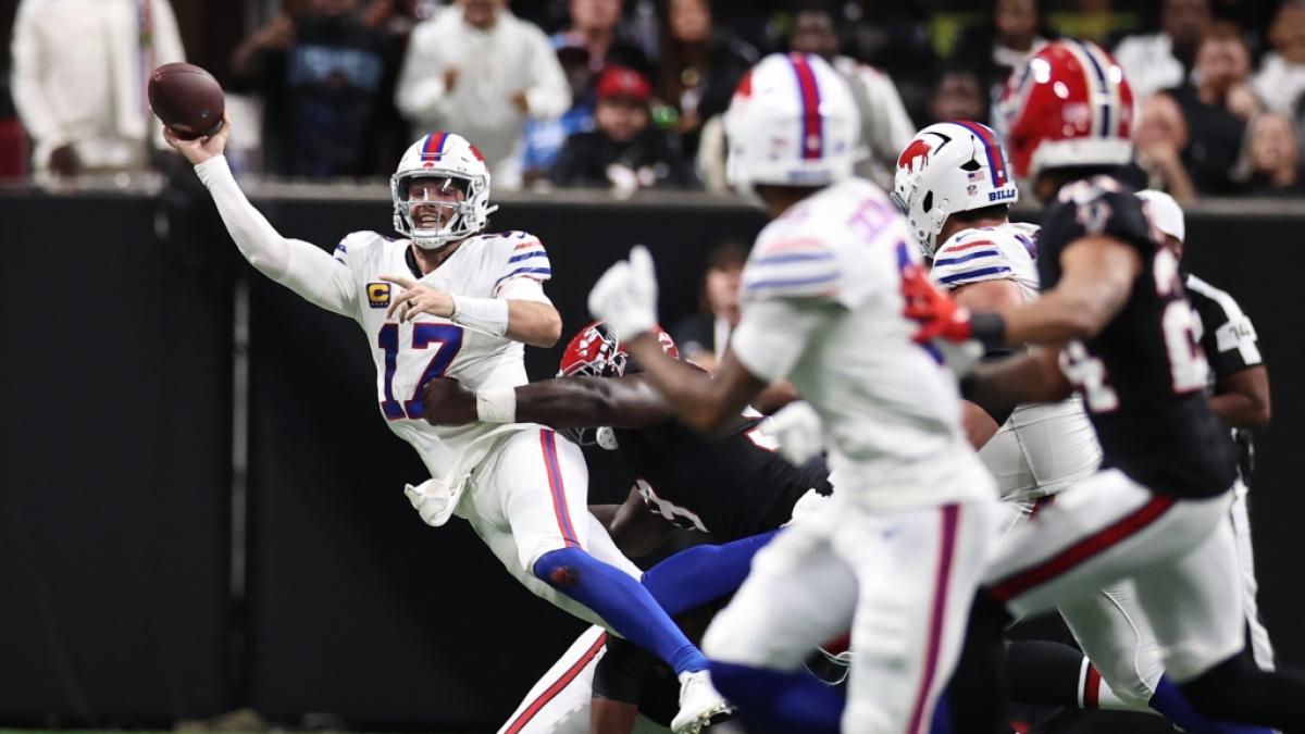 Josh Allen, Quarterback der Buffalo Bills, wirft den Ball, am 14.10.2025. (Symbolbild) (Foto)