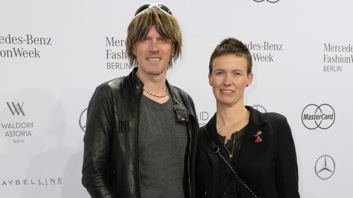 S&auml;nger Mickie Krause besuchte mit seiner Frau Ute die Berliner Fashion Week 2016. (Foto)