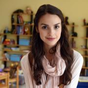 Luise Befort mimt die magersüchtige Emma. Das einzige Mädchen im Club.