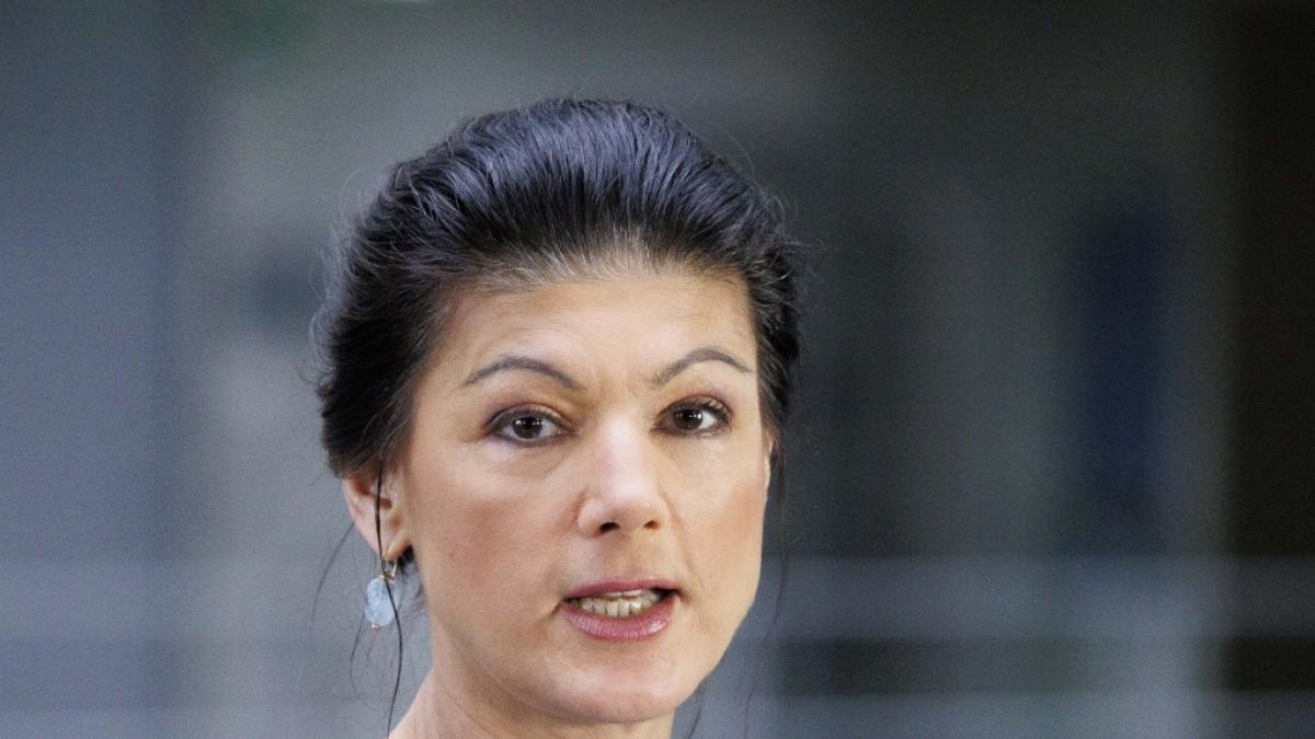 BWS-Politikerin Sahra Wagenknecht sprach im Podcast-Interview mit Paul Ronzheimer &uuml;ber Putin und den Ukraine-Krieg. (Foto)