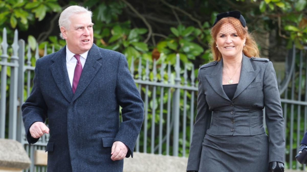 Prinz Andrew hat kurz vor Weihnachten einen neuen Skandal losgetreten - jetzt h&auml;lt nur noch seine Ex-Frau Sarah "Fergie" Ferguson zu ihm. (Foto)