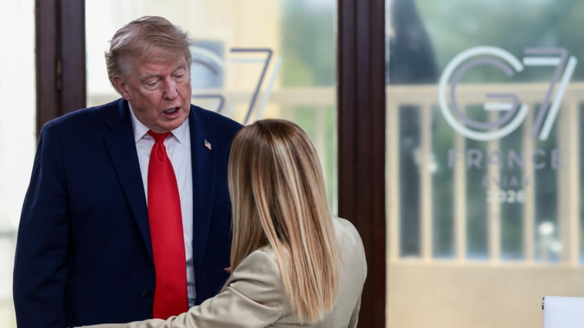 Donald Trump mit Giorgia Meloni beim G7-Gipfel (Foto)