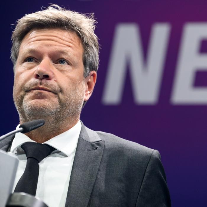 Habeck ruft zweite Alarmstufe aus! Was sieht der Notfallplan Gas vor?