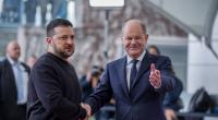 Bundeskanzler Olaf Scholz (r.) empfängt Wolodymyr Selenskyj. Deutschland unterstützt den Ukraine-Präsident im Krieg gegen Russland mit mehreren Milliarden Euro.